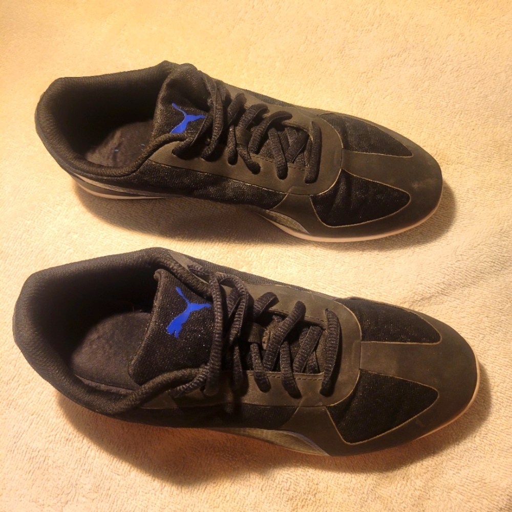 Puma Women's Black Sneakers